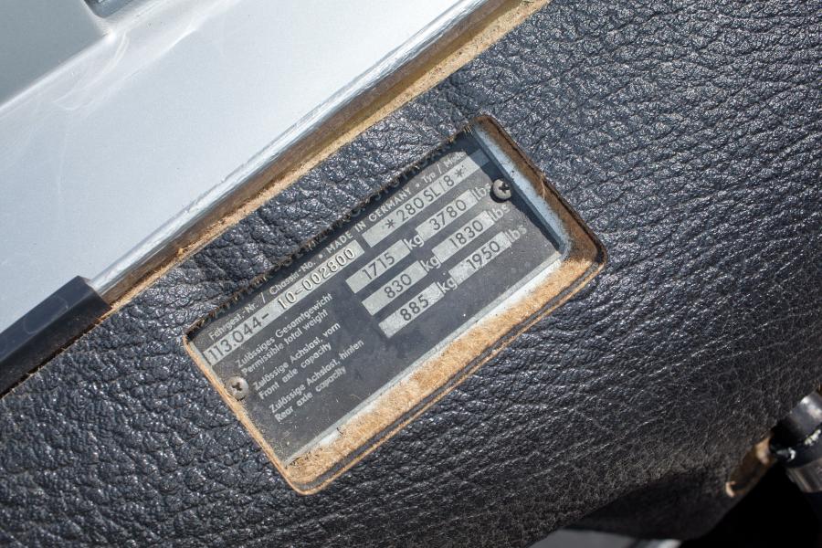  Mercedes-Benz 280 SL Roadster 1968 года  (фото 8 из 21)